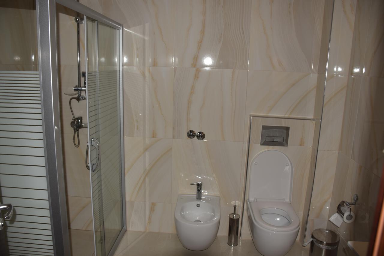Hotel Pogradeci 2